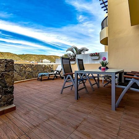 Beautiful House In Club De Mar Apartment Palm-mar Exterior photo